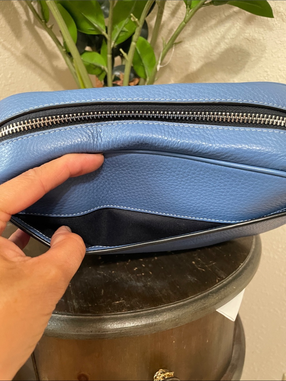 Coach Jaime Blue Soft Pebbled Leather Camera Crossbody with guitar Strap - Picture 7 of 12